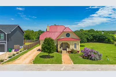 204 Prim Rose Street, Blanco, TX 78606 - Photo 2