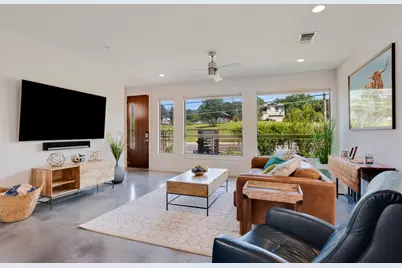 1009 E 12th Street, Austin, TX 78702 - Photo 8