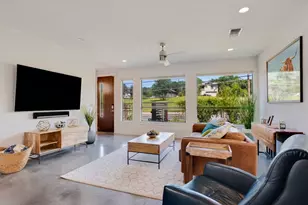 1009 E 12th St, Austin, TX 78702 - Photo 8