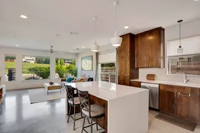 1009 E 12th Street, Austin, TX 78702 - Photo 12