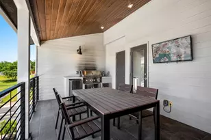 1009 E 12th St, Austin, TX 78702 - Photo 24