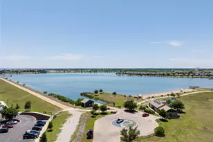 17900 Civorno Dr, Pflugerville, TX 78660 - Photo 30