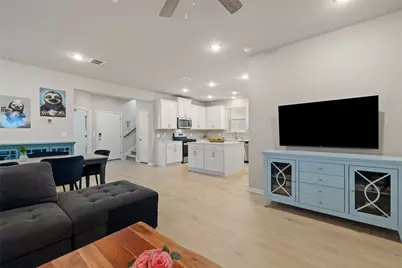 6333 Marsh Lane, Buda, TX 78610 - Photo 12