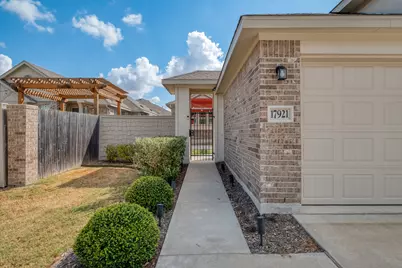 17921 Lungo Street, Pflugerville, TX 78660 - Photo 4