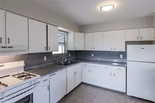 207 N Cougar Ave, Cedar Park, TX 78613 - Photo 8