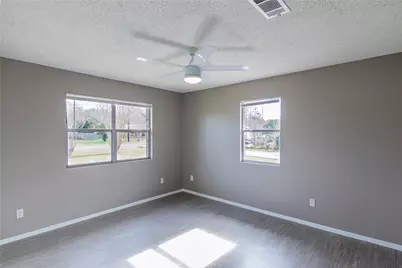 207 N Cougar Avenue, Cedar Park, TX 78613 - Photo 14