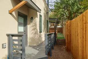 2818 E 22nd St, Austin, TX 78722 - Photo 28