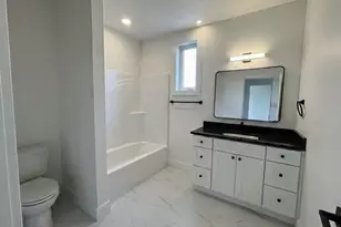 2818 E 22nd St, Austin, TX 78722 - Photo 10