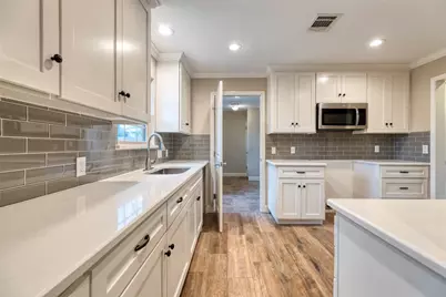 810 Vogel Drive, Lockhart, TX 78644 - Photo 12