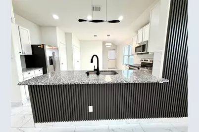 216 Star Pass, Jarrell, TX 76537 - Photo 10