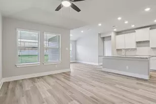 144 Woodbrook Dr, Georgetown, TX 78674 - Photo 4