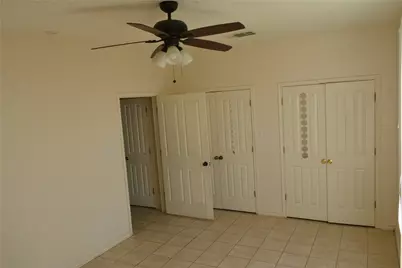 112 G Sandstone Drive #G, Jarrell, TX 76537 - Photo 10