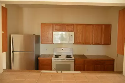 112 G Sandstone Drive #G, Jarrell, TX 76537 - Photo 4