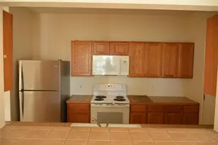 112 G Sandstone Dr, Jarrell, TX 76537 - Photo 4