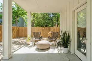913 Valdez St, Austin, TX 78741 - Photo 36