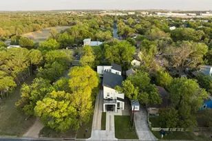 913 Valdez St, Austin, TX 78741 - Photo 38