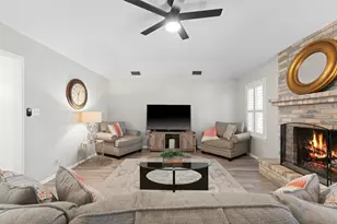 105 Cristol Dr, Fredericksburg, TX 78624 - Photo 8