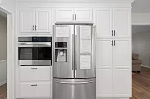 105 Cristol Dr, Fredericksburg, TX 78624 - Photo 10