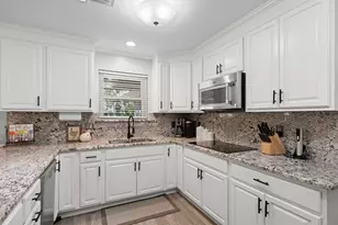 105 Cristol Dr, Fredericksburg, TX 78624 - Photo 6