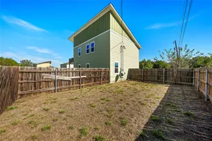 803 Hallie Cove, Lockhart, TX 78644 - Photo 16
