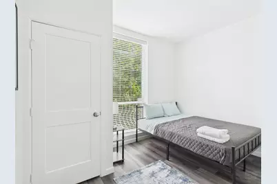 911 W 22nd Street #201, Austin, TX 78705 - Photo 10