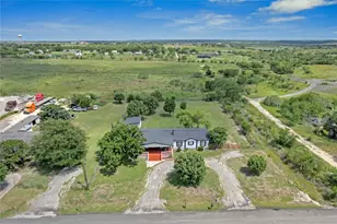 313 Rolling Meadows Ln, Kyle, TX 78640 - Photo 22