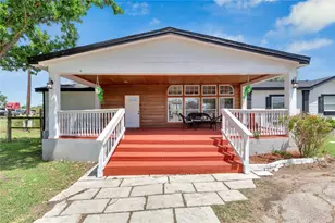 313 Rolling Meadows Ln, Kyle, TX 78640 - Photo 2