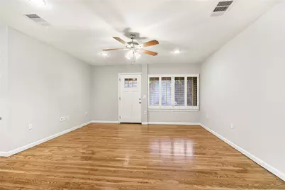 108 E Skyview Road, Austin, TX 78752 - Photo 12