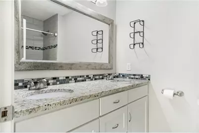 108 E Skyview Road, Austin, TX 78752 - Photo 16