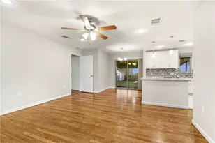 108 E Skyview Rd, Austin, TX 78752 - Photo 8