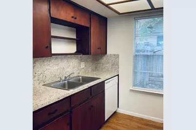 422 Chisholm Valley Drive #B, Round Rock, TX 78681 - Photo 4