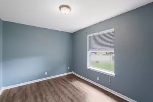 3003 Meadow Ln, Taylor, TX 76574 - Photo 12