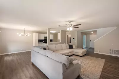 3003 Meadow Lane, Taylor, TX 76574 - Photo 4