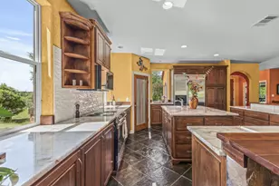 23802 Oscar Rd, Spicewood, TX 78669 - Photo 12