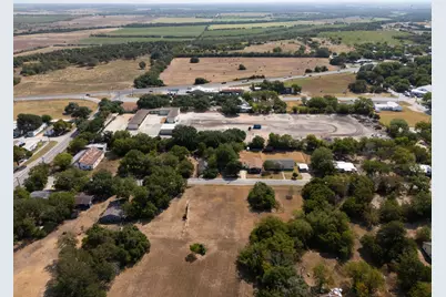 1313 Hondo Street, Lockhart, TX 78644 - Photo 10