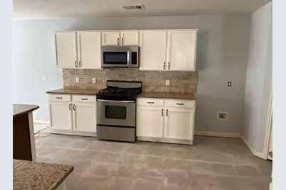 825 Barefoot Cove, Round Rock, TX 78665 - Photo 4