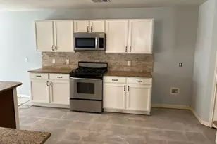 825 Barefoot Cove, Round Rock, TX 78665 - Photo 4