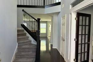 825 Barefoot Cove, Round Rock, TX 78665 - Photo 2