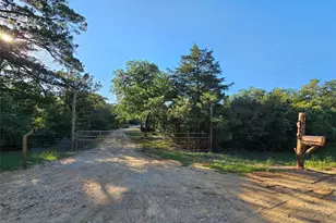 114 Fealy Rd, Red Rock, TX 78662 - Photo 1