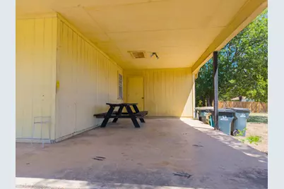 407 W 3rd Street, Georgetown, TX 78626 - Photo 8