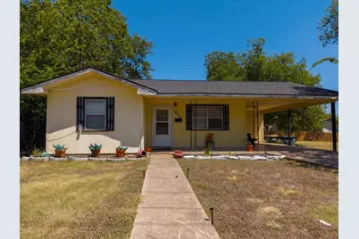 407 W 3rd Street, Georgetown, TX 78626 - Photo 2