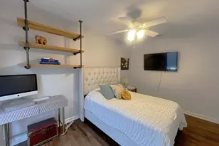 1311 Aggie Ln, Austin, TX 78757 - Photo 10