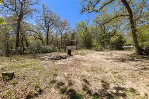 541 Hidden Oaks Dr, Elgin, TX 78621 - Photo 32