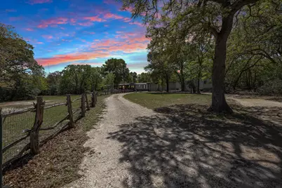 541 Hidden Oaks Drive, Elgin, TX 78621 - Photo 2