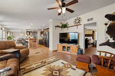 541 Hidden Oaks Drive, Elgin, TX 78621 - Photo 14