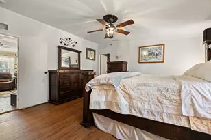 541 Hidden Oaks Dr, Elgin, TX 78621 - Photo 18