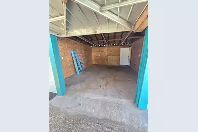 429 N Main Street, Rockdale, TX 76567 - Photo 30