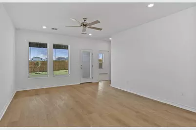 109 Hatari Trail, Jarrell, TX 76537 - Photo 10