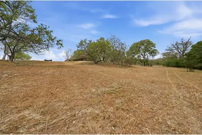 3500 Scull Road, Martindale, TX 78655 - Photo 34