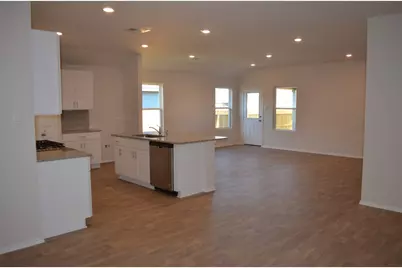 1806 Windsor Boulevard, Lockhart, TX 78644 - Photo 2